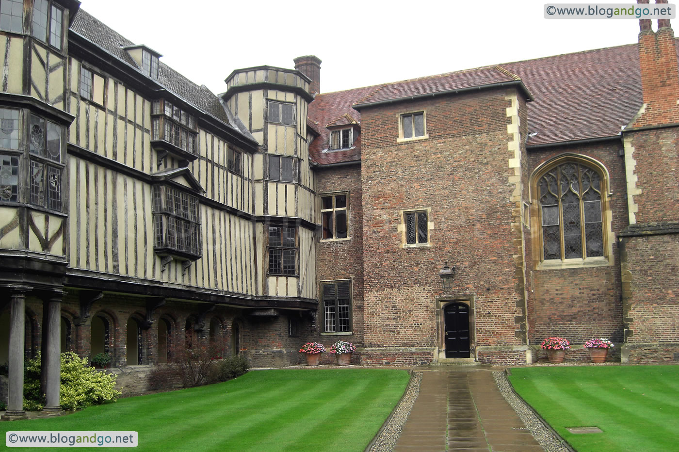Cambridge - Queen's College, Cloister Court II